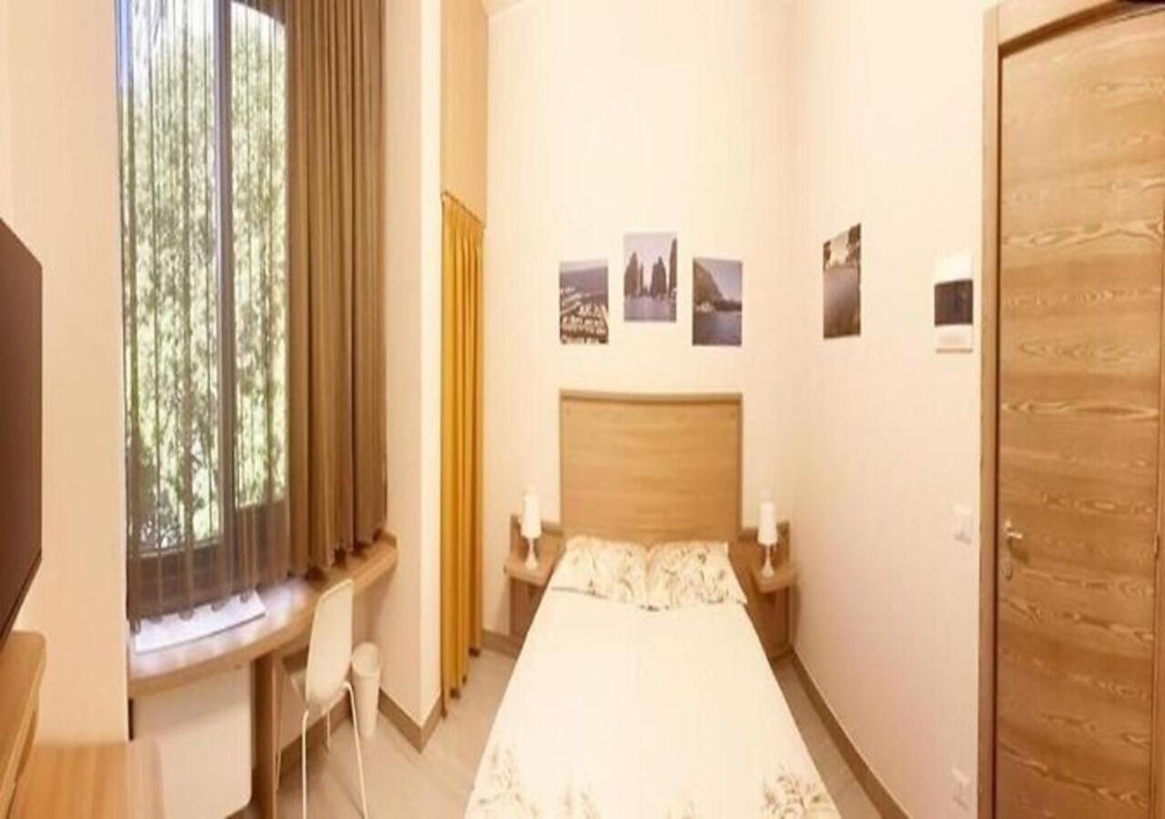 Sissi Comfort Rooms Foresteria Lombarda Монца Экстерьер фото